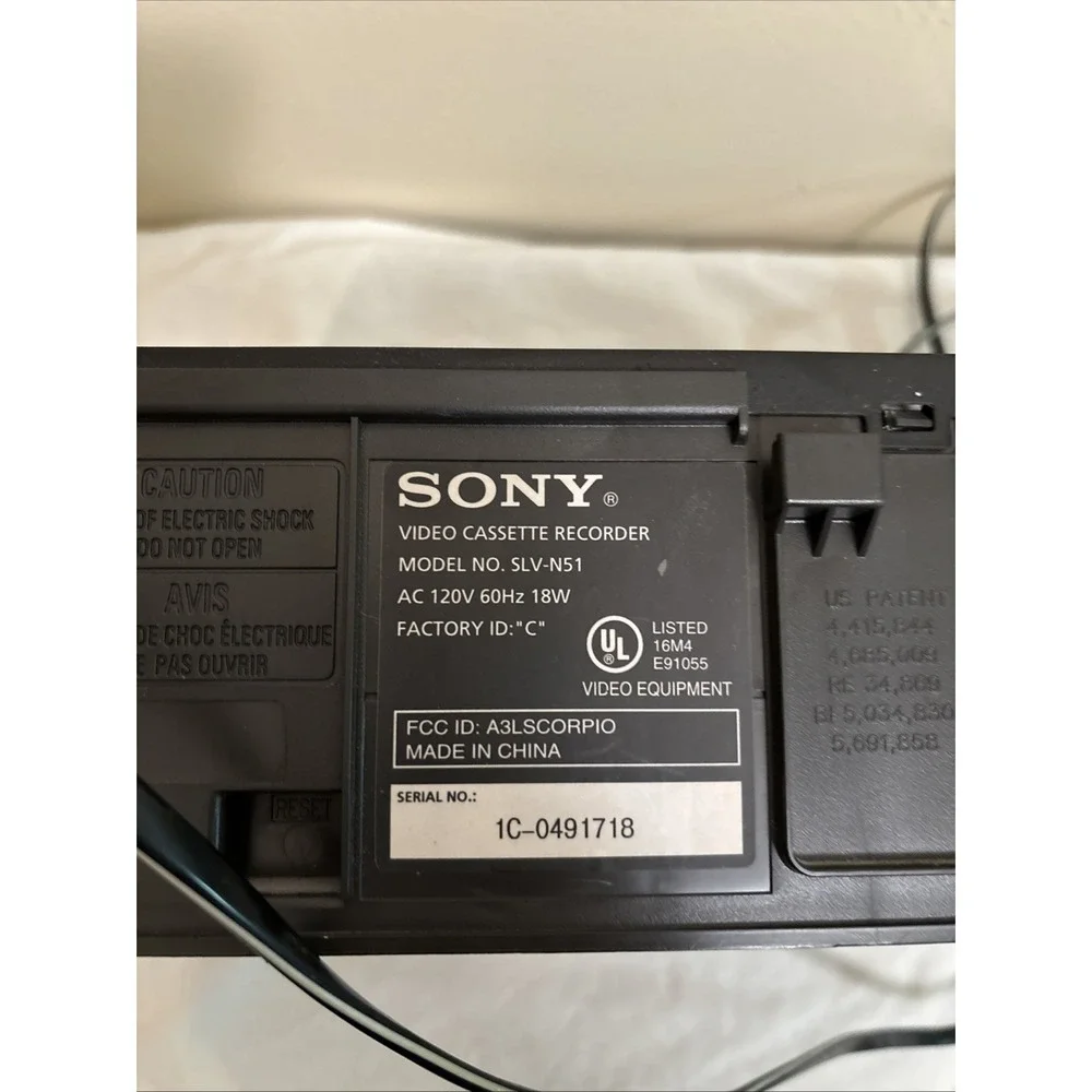 Sony SLV-N51 Hi-Fi Stereo VCR VHS Player Black For Parts or Repair